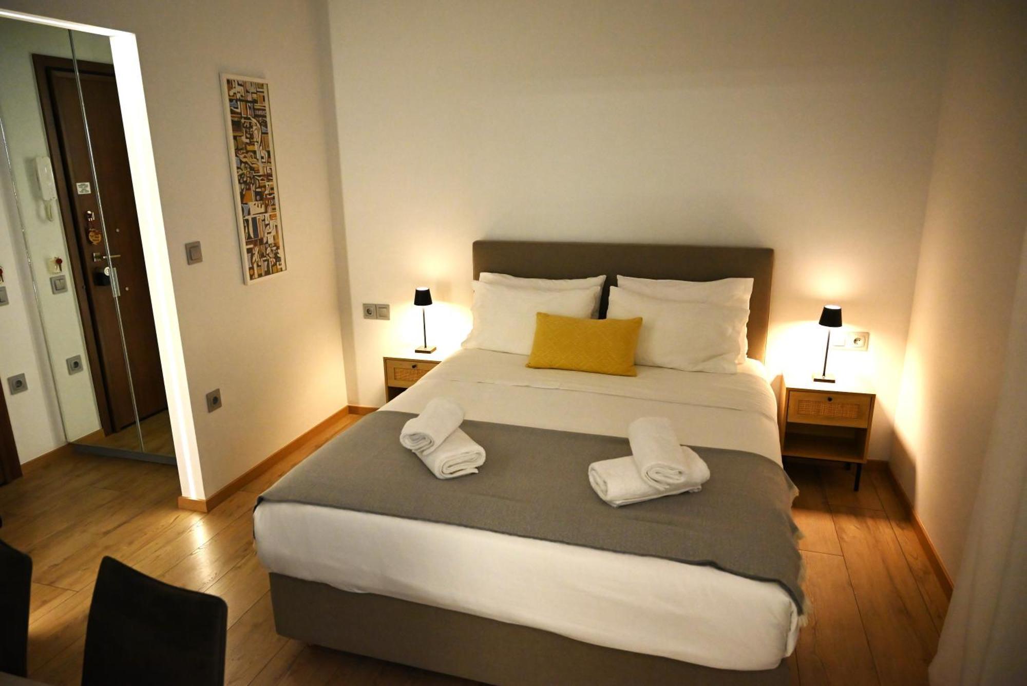 Minimal Apartment On The Shadow Of The Acropolis Atene Esterno foto