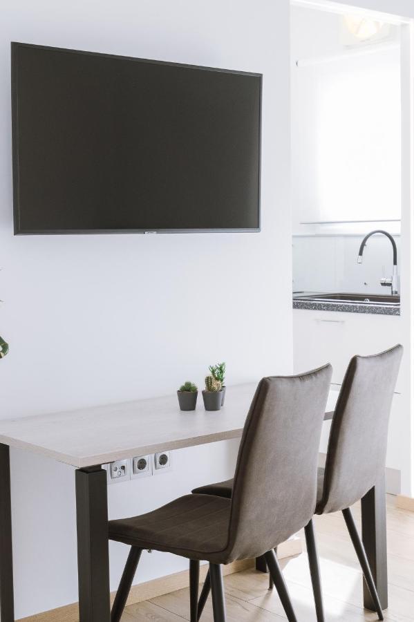 Minimal Apartment On The Shadow Of The Acropolis Atene Esterno foto