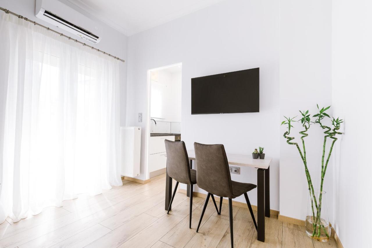 Minimal Apartment On The Shadow Of The Acropolis Atene Esterno foto